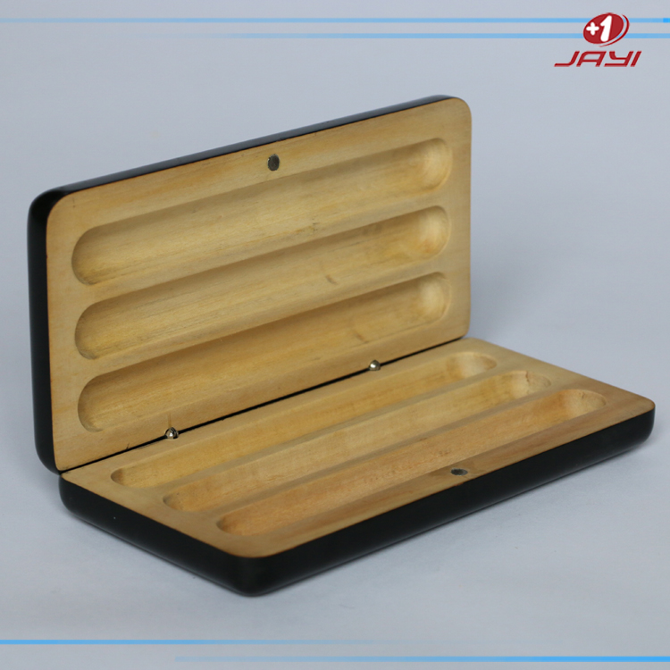 工厂专业定制木质雪茄盒