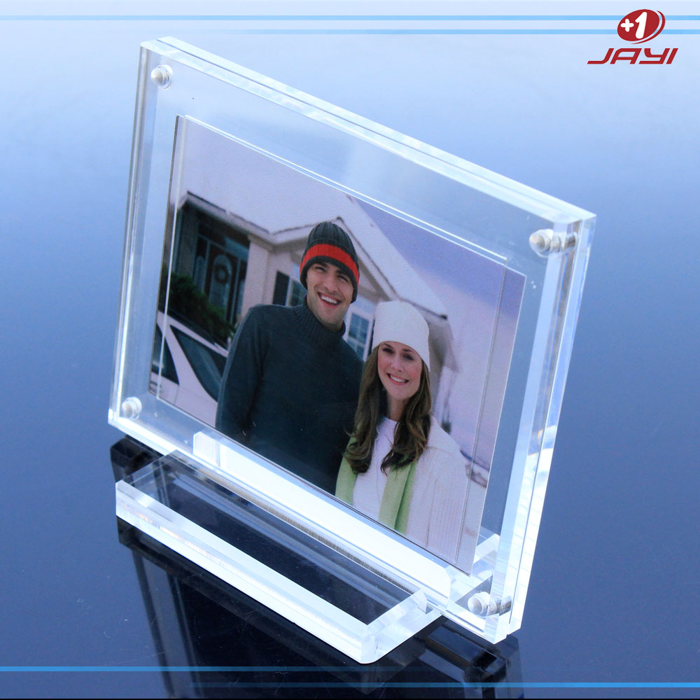 Made of organic glass, transparent and simple frame